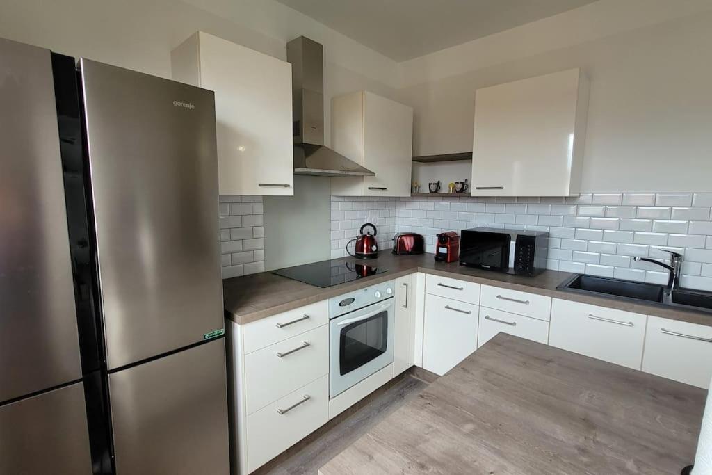 Bel Appartement T5 Neuf Avec 4 Chambres Tarbes Exterior foto